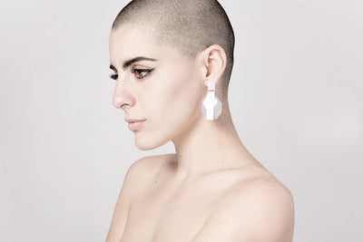 Das Unternehmen für nachhaltigen Schmuck auf den Kanarischen Inseln unter der Leitung der Designerin und Architektin Melisa Rodríguez lässt sich von der Natur inspirieren und kreiert einzigartige Stücke