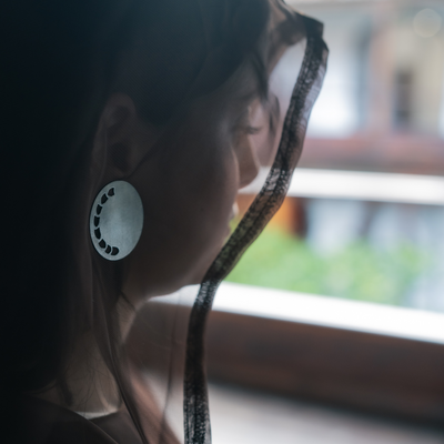 Rosa L Black Earring