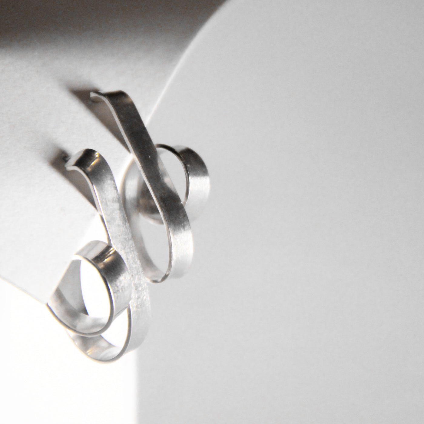 Pendientes Anasasia L white