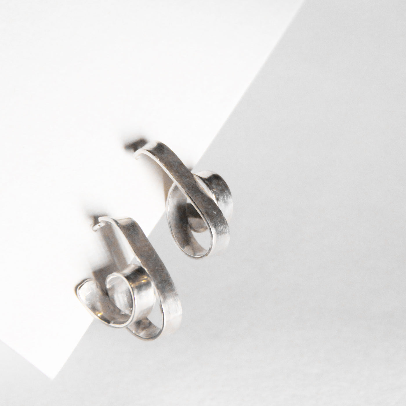 Pendientes Anastasia S White